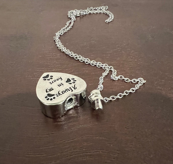 Pet Cremation Urn Necklace