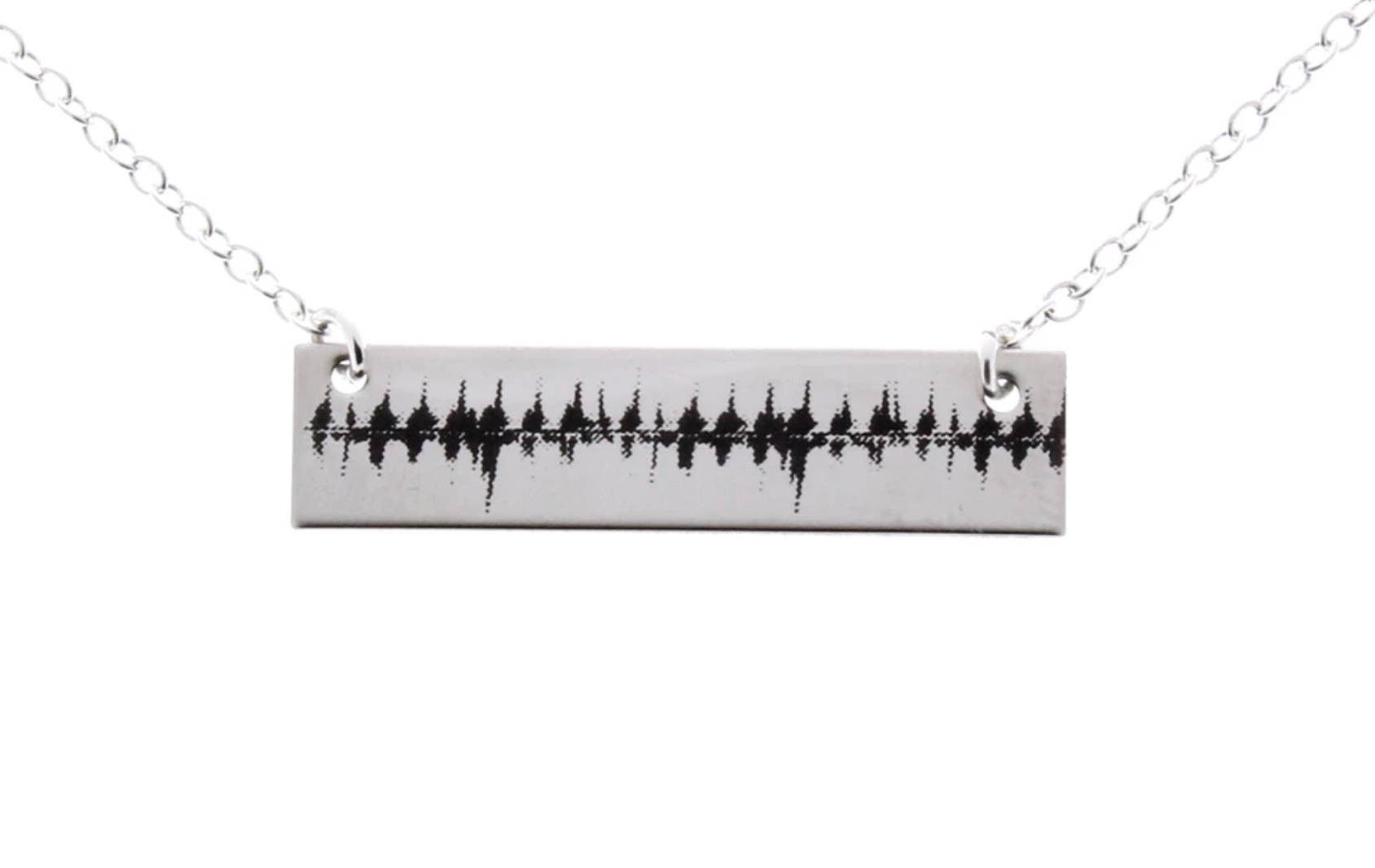 Actual outlet heartbeat necklace